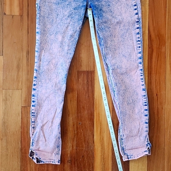 ROCKSTAR⭐️ Super Skinny Denim, Old Navy, Blue w/ Pink💙💓 - Picture 5 of 5